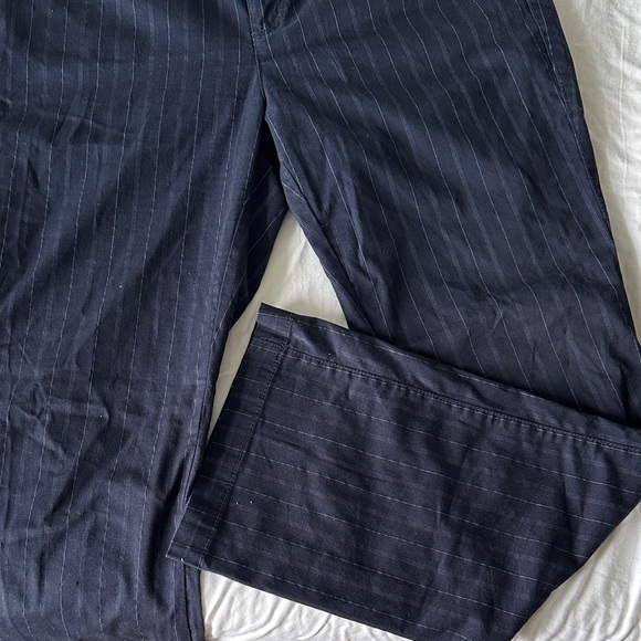 Vintage 2004 Tommy Hilfiger Women’s Dark Navy Pinstripe Dress Pants - Picture 13 of 16